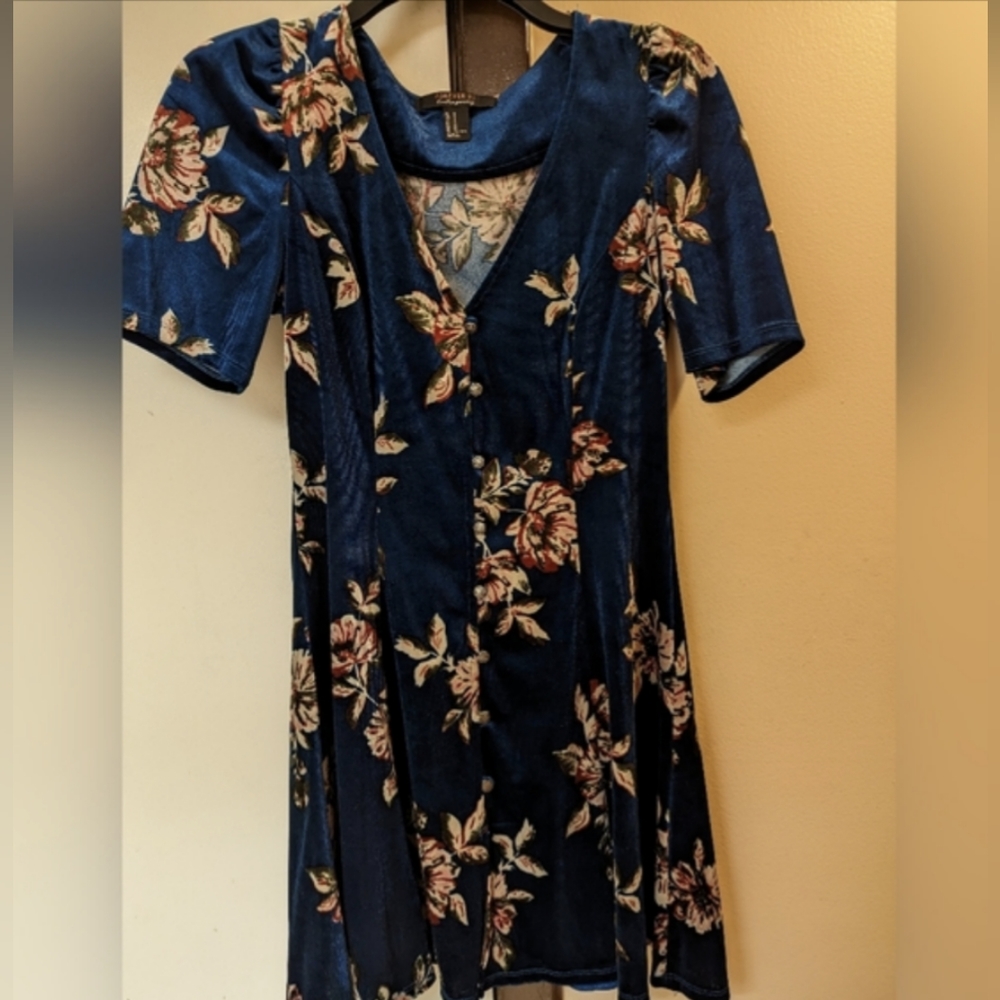 Velvet Navy Floral Button Dress / M